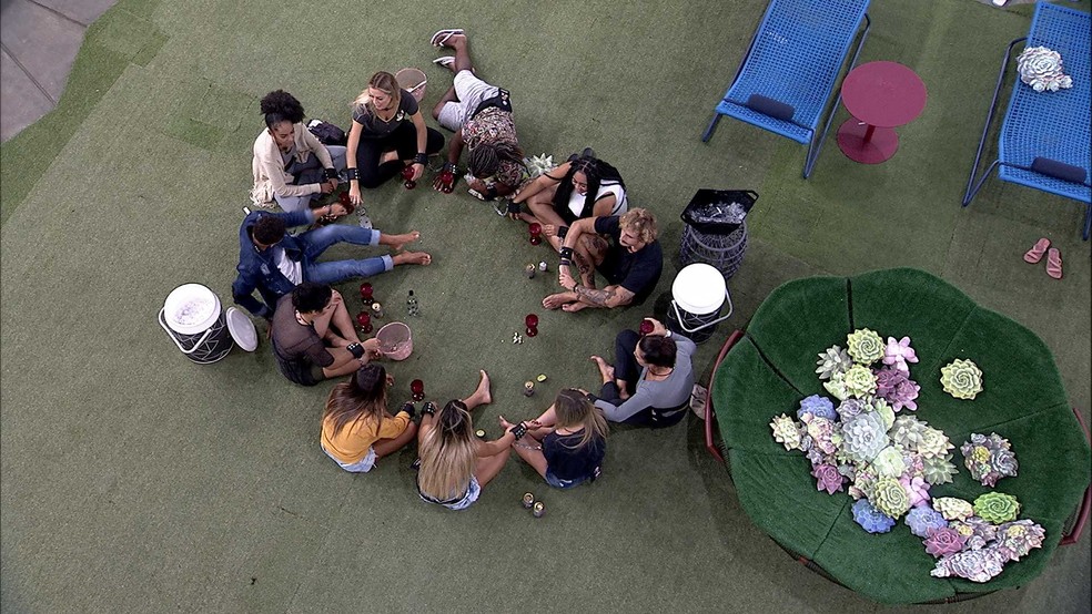 BBB19: todo mundo se arrumou pra festa e… CADÊ A FESTA?!