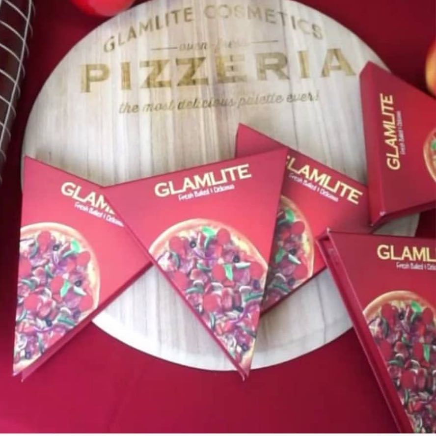 Dentro desta caixa de pizza há um produto de beleza. Imagina o que é?