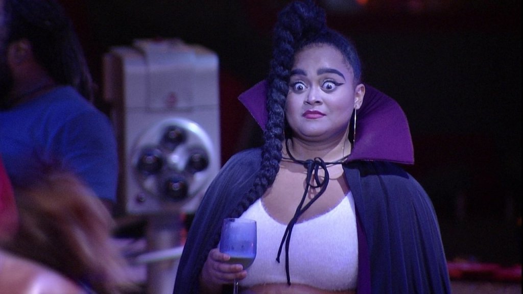 BBB19: Rízia beija Alberto (mas leva fora em seguida)