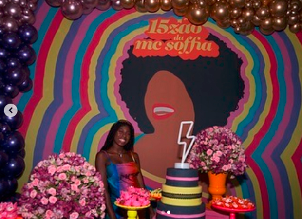15 anos: Exclusivo! MC Soffia conta os detalhes de sua festa girl power!