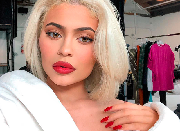 kylie-jenner-unha-vermelha kylie-jenner-unha-vermelha