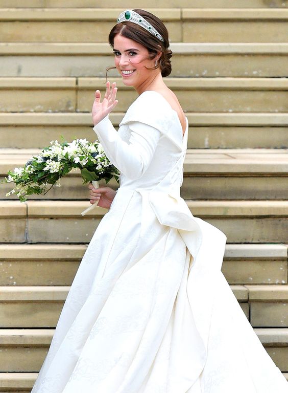 Princesa Eugenie revela segundo vestido que usou em seu casamento