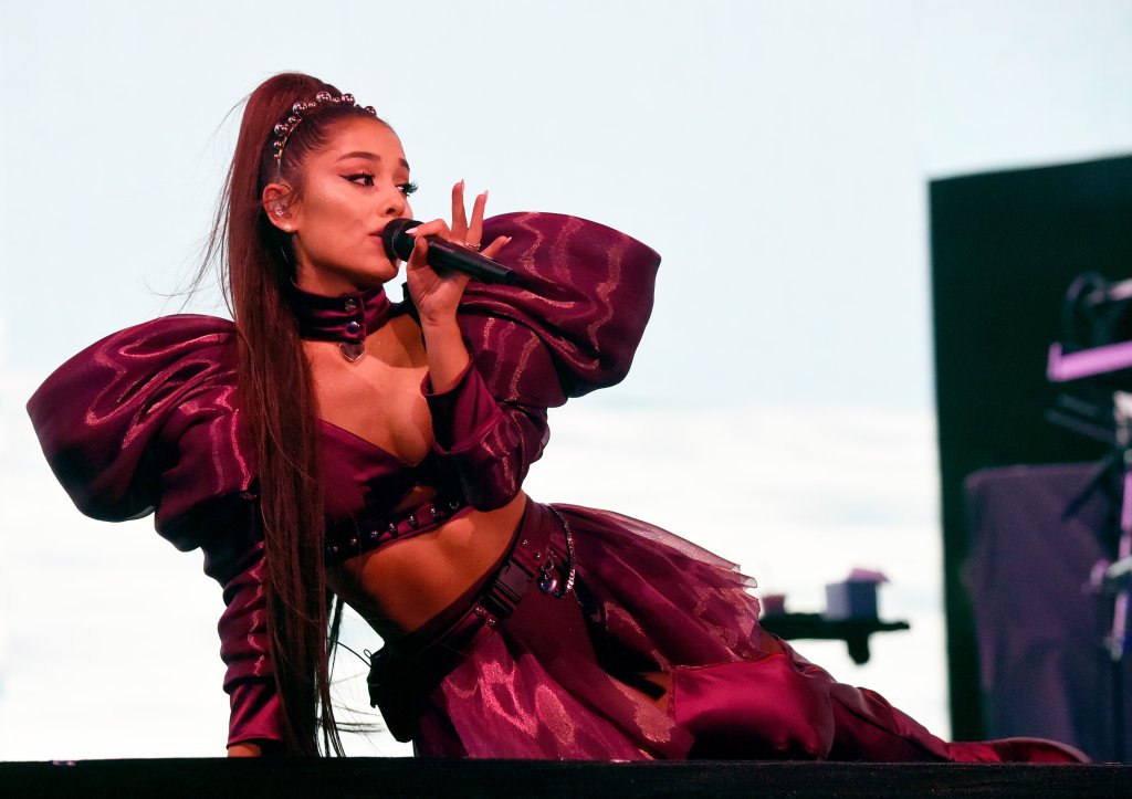 Ariana Grande fez show bapho no Coachella