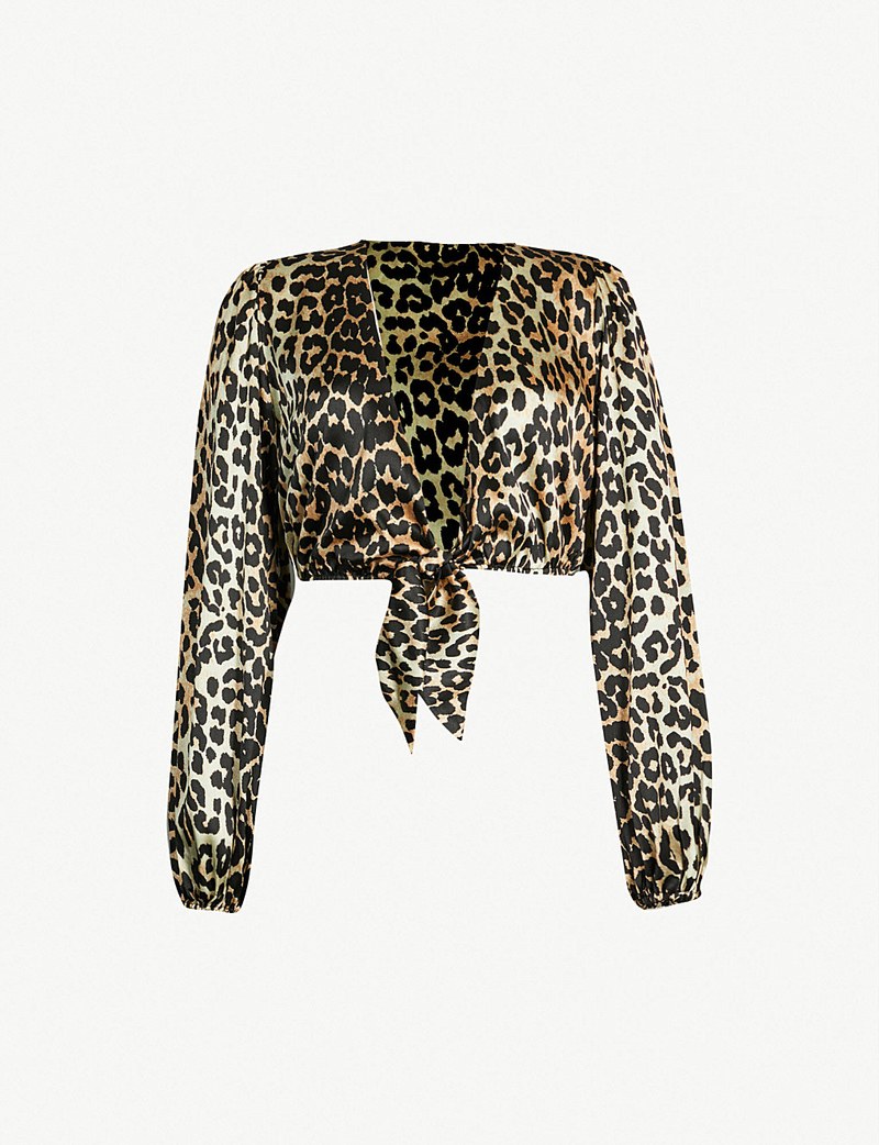 blusa-EmilyRatajkowski-ganni