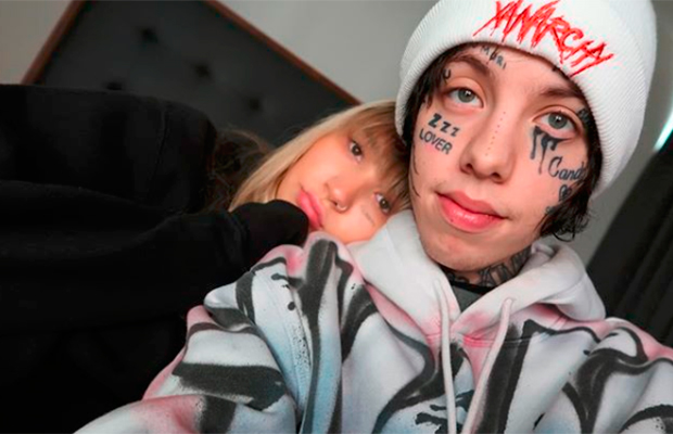 Noiva de Lil Xan, ex de Noah Cyrus, sofre aborto espontâneo e perde o bebê