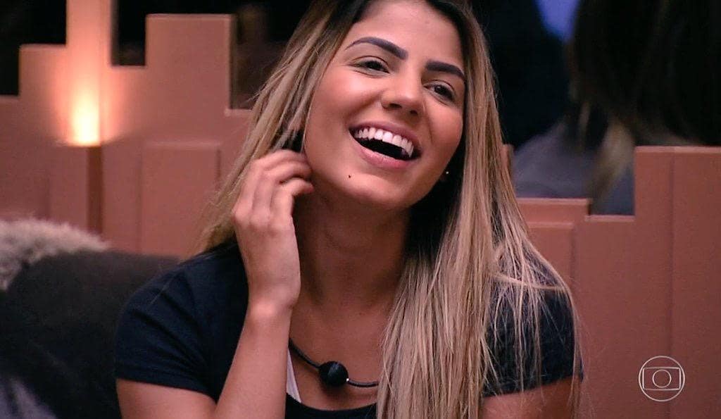 Fora do BBB19, Hariany surta ao descobrir seu número de seguidores