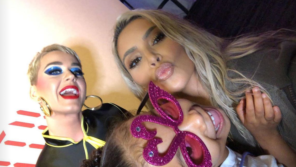 Katy Perry levou um baita susto com presente que ganhou de Kim Kardashian