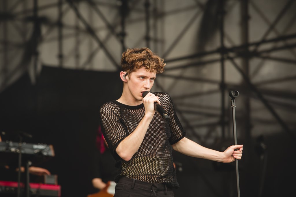 Troye Sivan tem um amor brasileiro: o público do Lollapalooza 2019