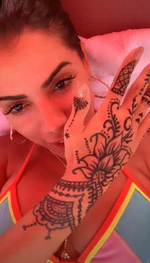 anitta-tatuagem-mao