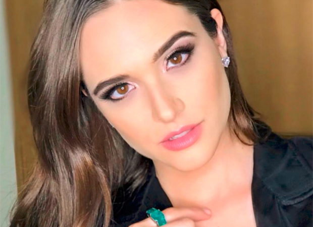 Juliana Paiva posta selfie nas redes e os fãs piram: “Tá loira?”