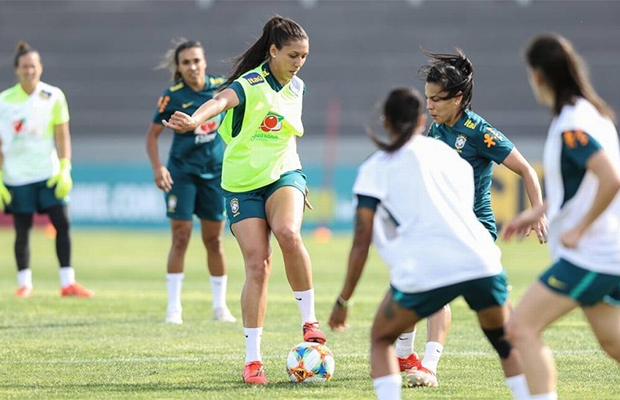 Em Portugal, Seleção Feminina faz o primeiro treino para a Copa do Mundo