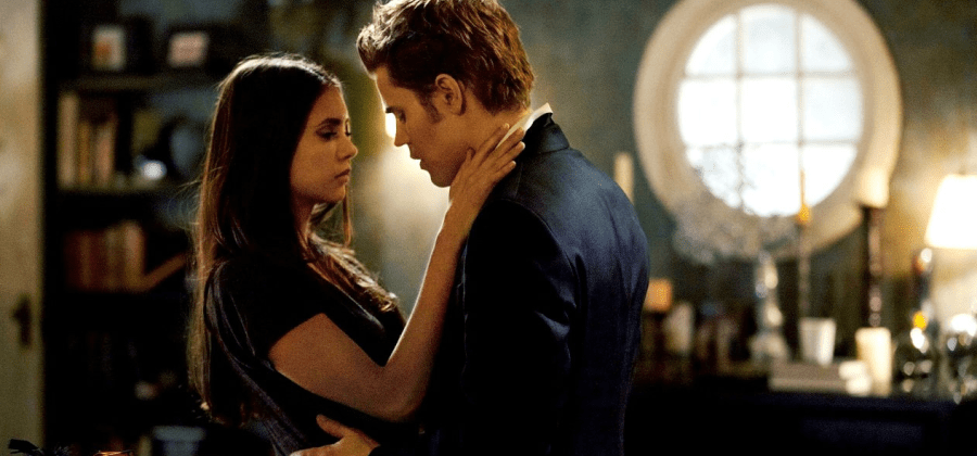 Paul Wesley também desprezava Nina Dobrev no início de The Vampire Diaries