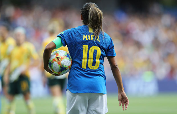 Marta se torna a maior artilheira da história das Copas do Mundo