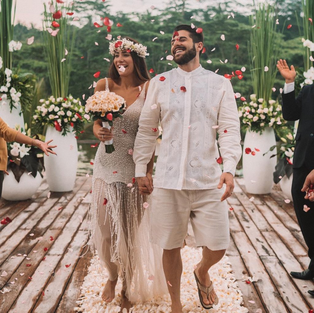 Alok anuncia gravidez de Romana durante show no Tomorrowland