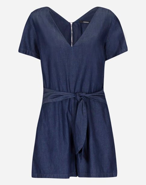 Macaquinho com amarração na cintura Amaro (R$ 229,90*). Macaquinho com amarração na cintura Amaro (R$ 229,90*).