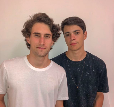 Conheça Cai Sahra, a dupla que bombou seu single em A Dona do Pedaço