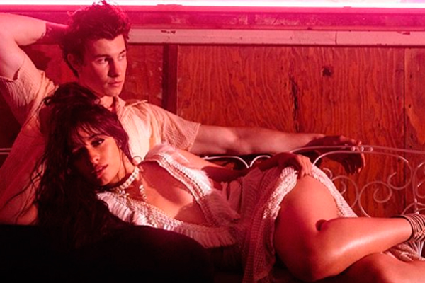 Camila Cabello revela que sente algo por Shawn Mendes desde 2015