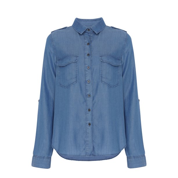 Camisa C&A (R$ 129,99*). Camisa C&A (R$ 129,99*).