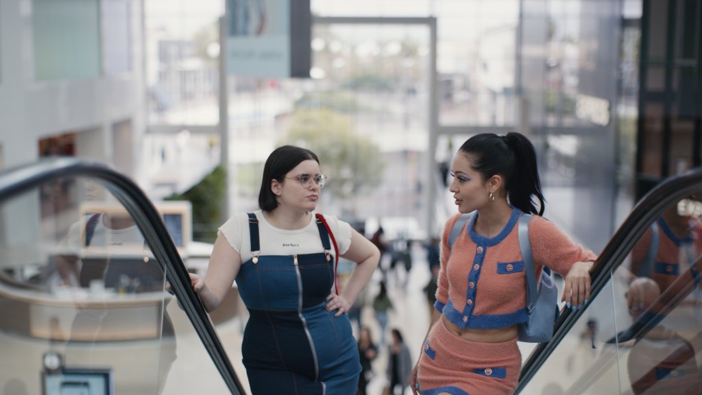 Como lidar com estas duas atrizes de Euphoria combinando a maquiagem?