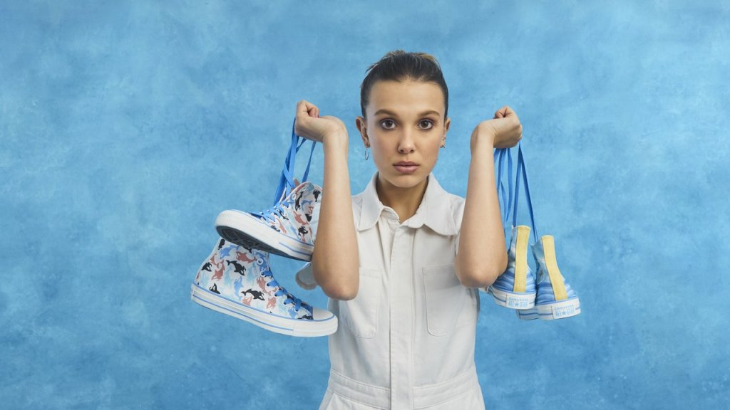 Millie Bobby Brown lançou coleção de tênis lindos com a Converse