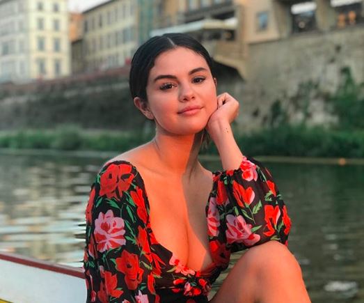 Novo álbum? Selena Gomez está de volta aos estúdios!