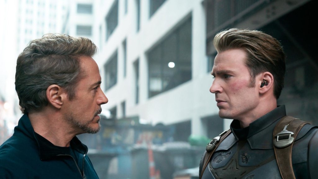 Robert Downey Jr. explica por que ele e Chris Evans saíram da Marvel