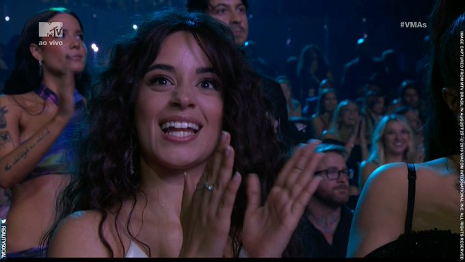 Camila Cabello e Taylor Swift renderam os melhores memes do VMA 2019