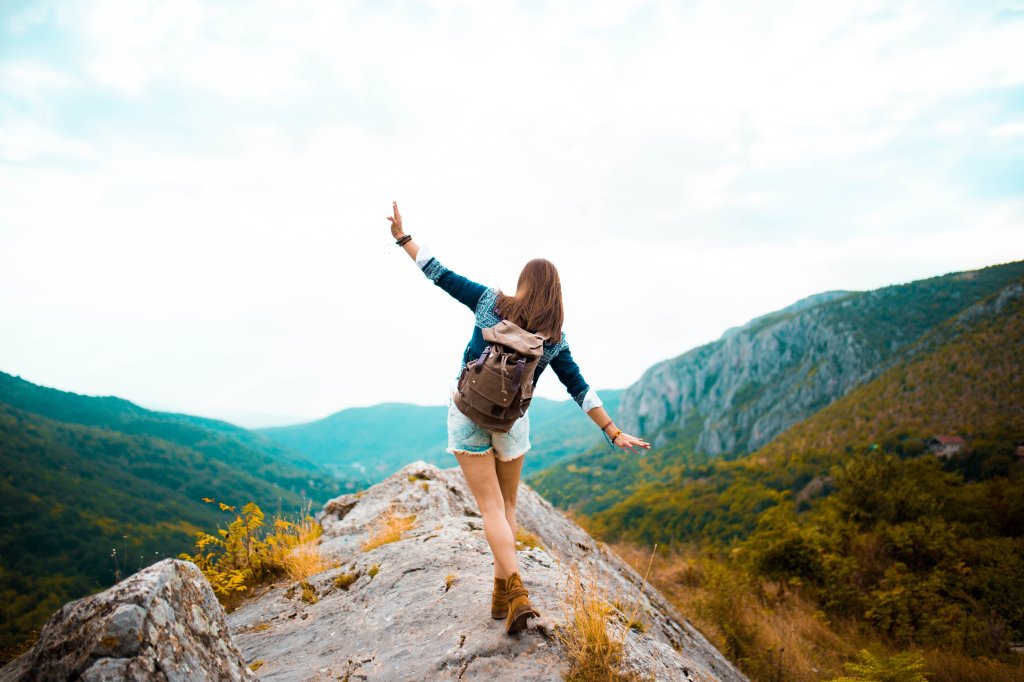 Tem medo de viajar sozinha? Saiba algumas dicas para encarar o mundo a sós