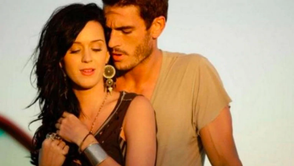 Ator do clipe de Teenage Dream acusa Katy Perry de assédio