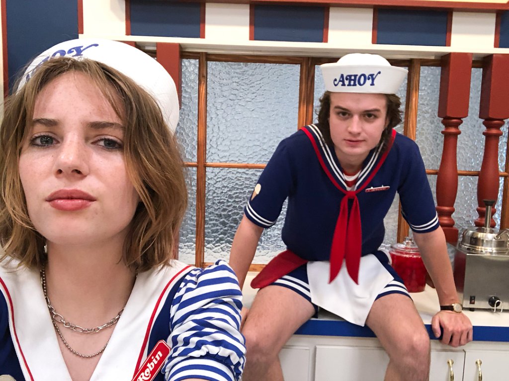 Steve e Robin iam ficar juntos na terceira temporada de Stranger Things