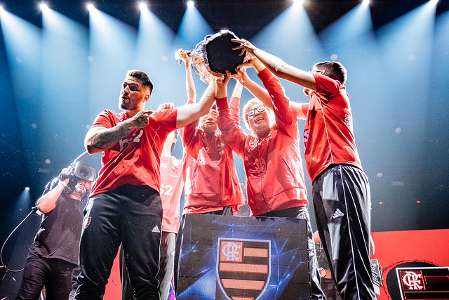 Flamengo conquista título inédito em campeonato de League of Legends