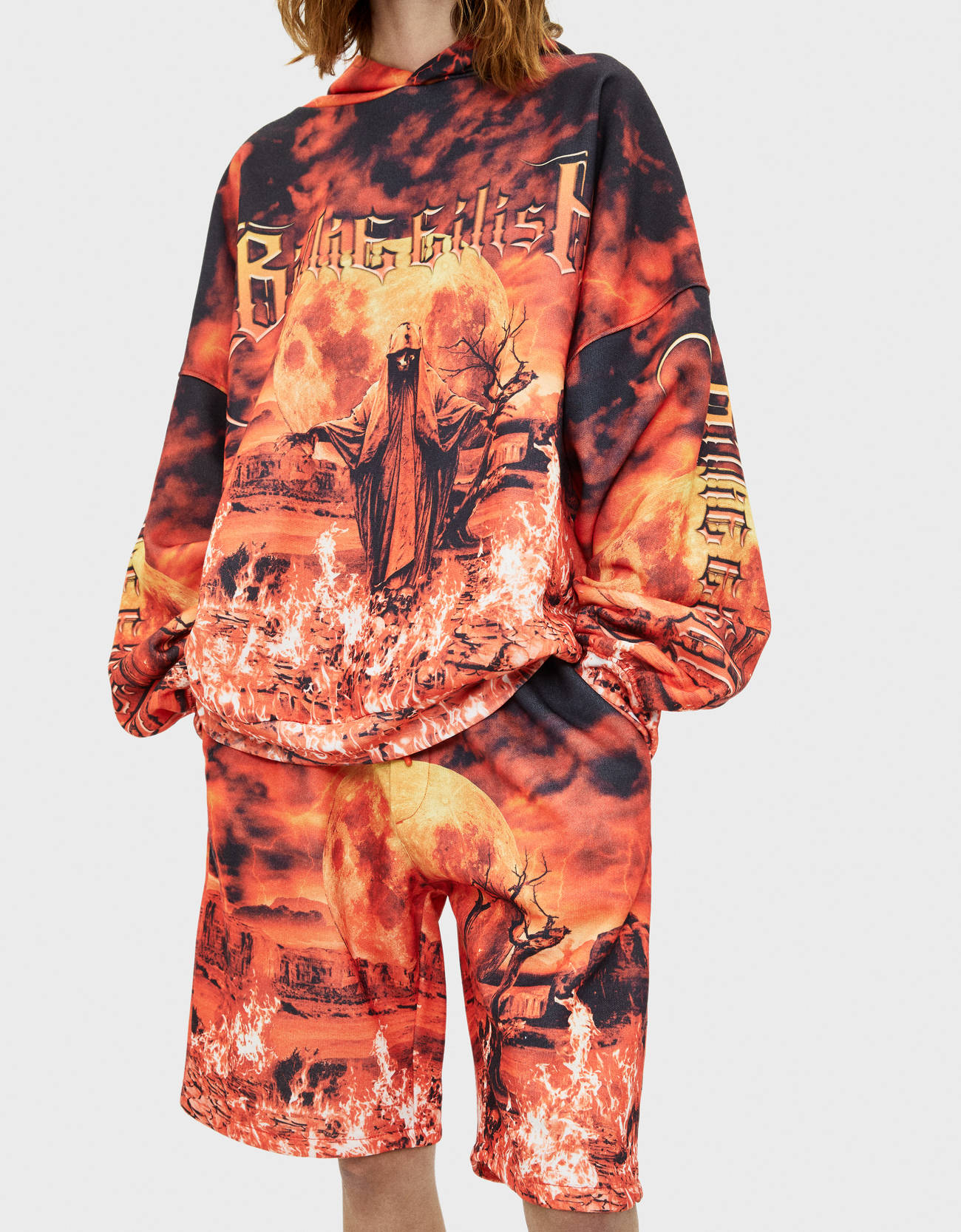 billie-eilish-bershka-03