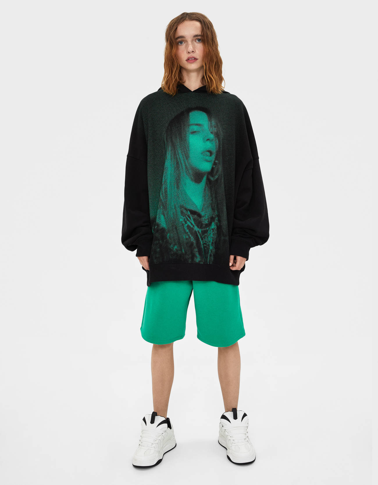 billie-eilish-bershka-08