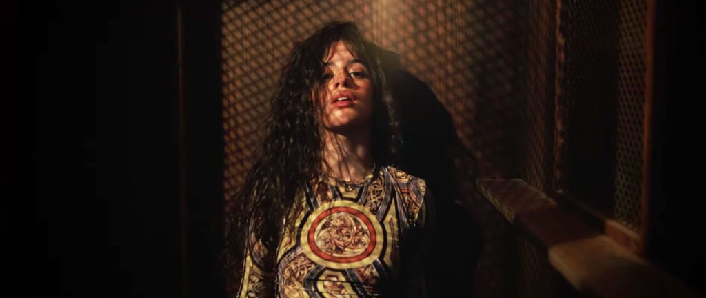 Era Romance: Camila Cabello lança dois singles incríveis de uma vez!