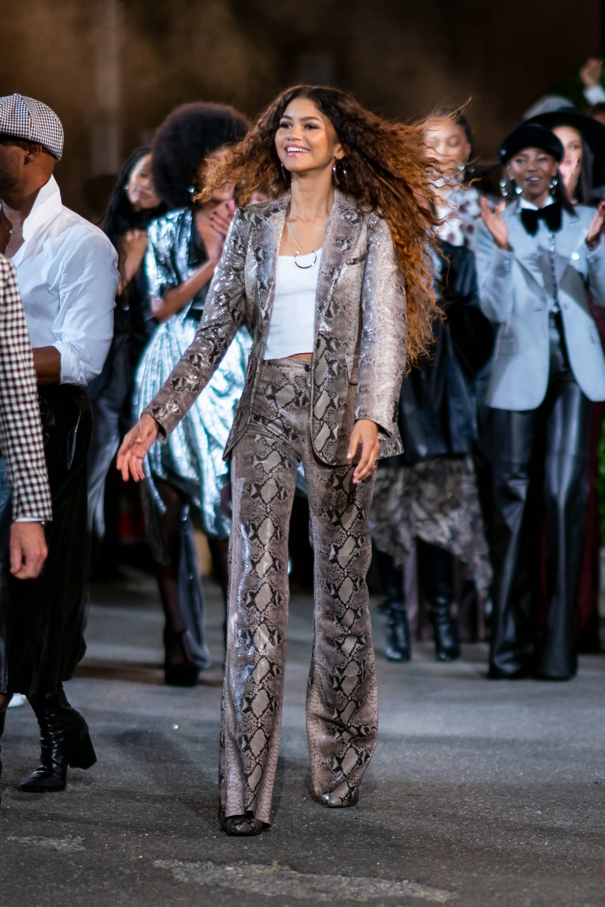 Zendaya em seu desfile com a Tommy Hilfiger na semana de moda de Nova York.