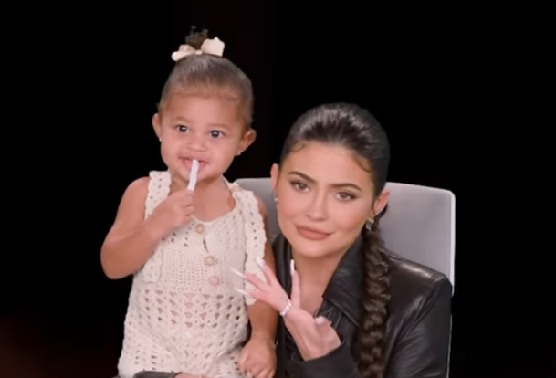 kylie-jenner-stormi-wesbter-entrevista