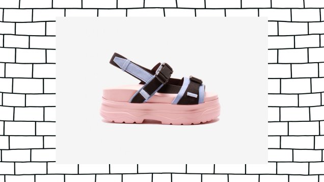 Sandália Birken Fivela, Inbox Shoes, R$ 199,90*. Sandália Birken Fivela, Inbox Shoes, R$ 199,90*.