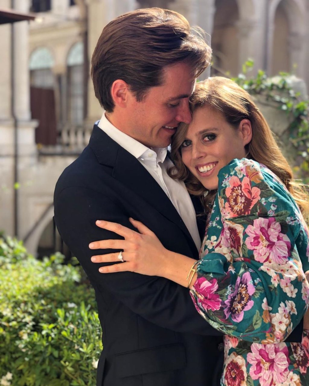 Mais um casamento real! Princesa Beatrice anuncia noivado com empresário