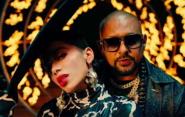 Anitta arrasa em coreografia sensual no clipe de Fuego, faixa com DJ Snake