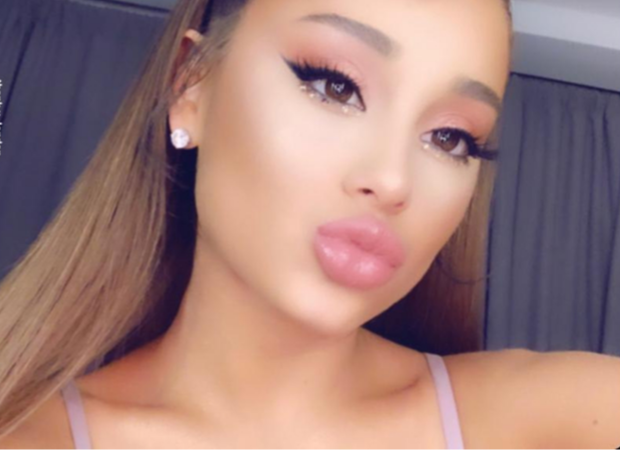 Ariana Grande contou que sua orelha “ainda está se recuperando” do Grammy