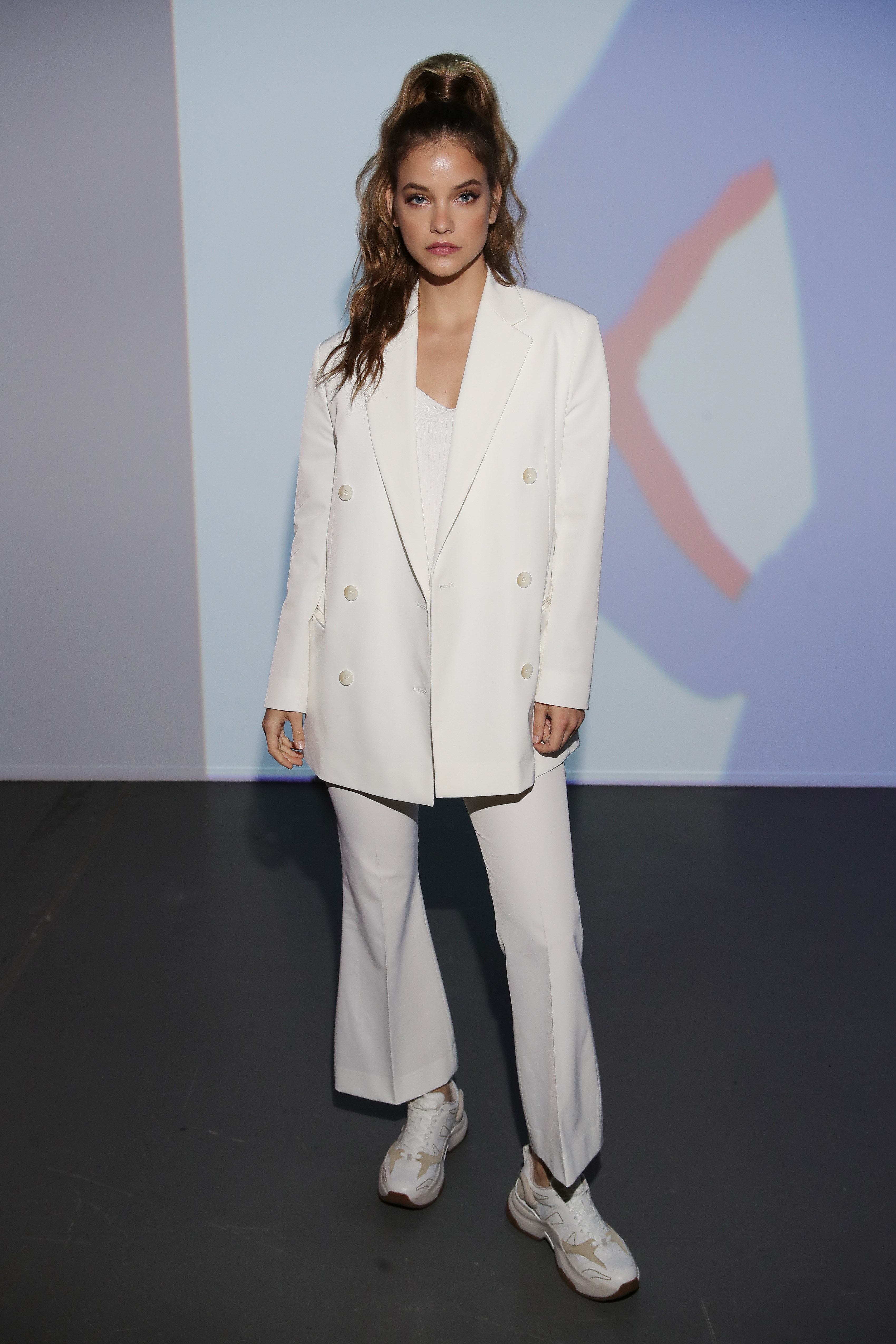barbara-palvin-look-branco