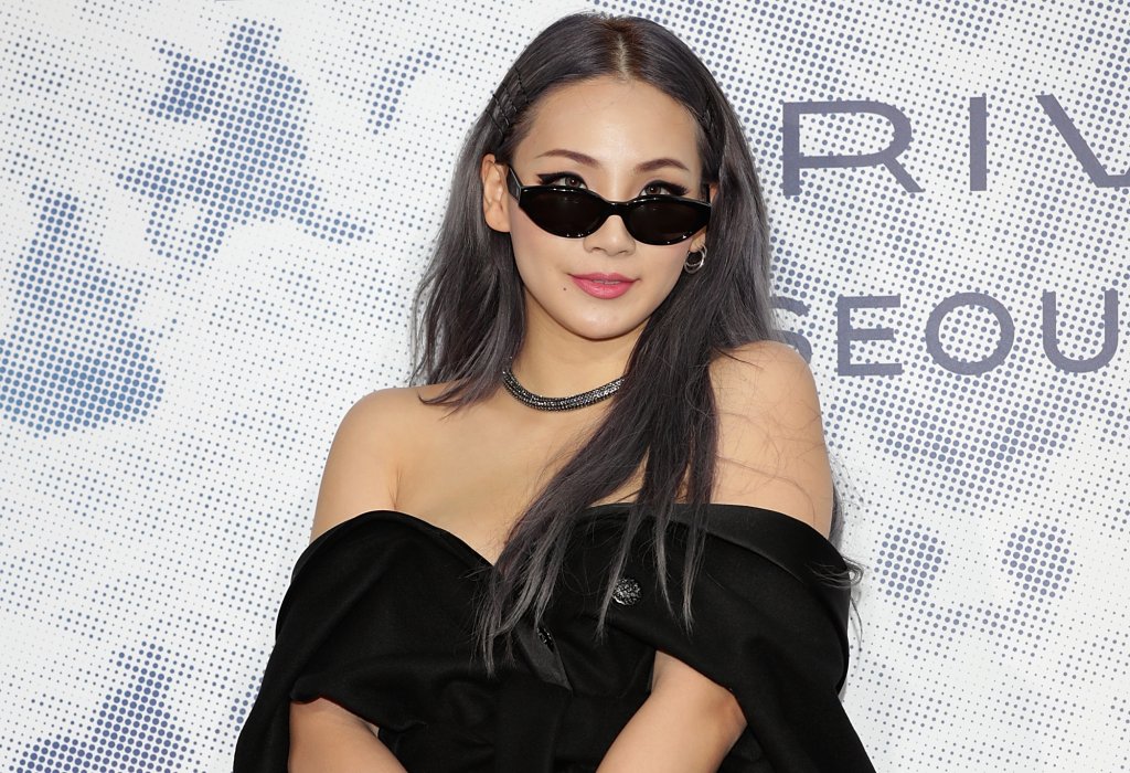 Após mais de 10 anos, CL, ex integrante do 2NE1, encerra contrato com a YG
