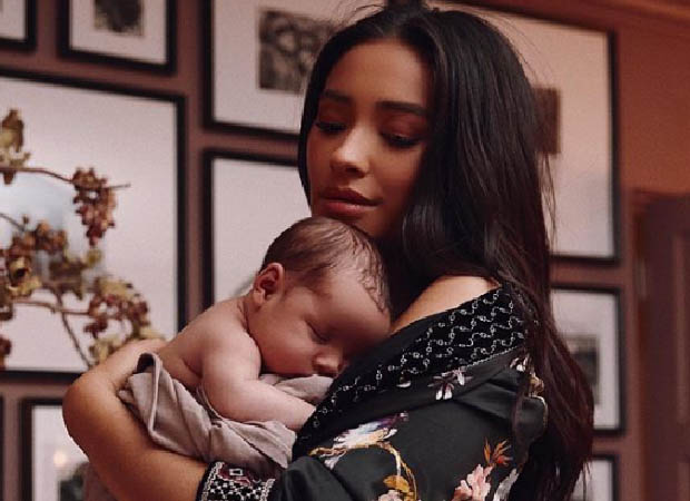 Shay Mitchell revela quem do elenco de PLL já conheceu sua filha