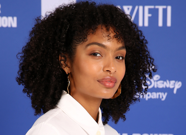 Alô, cacheada! Este penteado da Yara Shahidi é perfeito para sua formatura