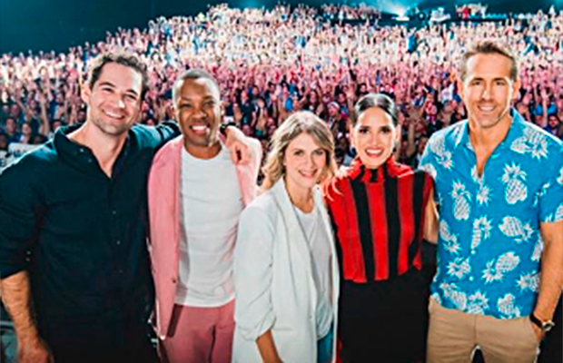 Ryan Reynolds faz piada com Frozen em painel da Netflix na CCXP