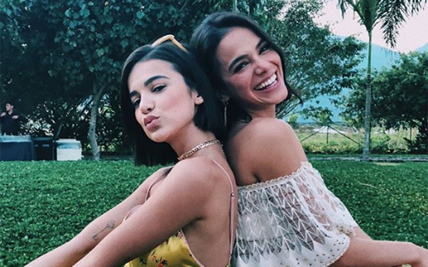 Bruna Marquezine responde crítica ao sapato que Manu Gavassi usou no BBB20