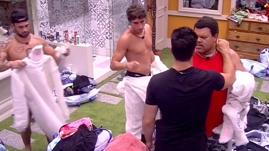 BBB20: Felipe jura que se Petrix for com sister para o paredão, ele volta