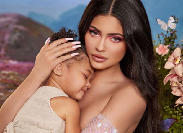 Kylie Jenner e Stormi de roupas iguais é a maior fofura que você verá hoje