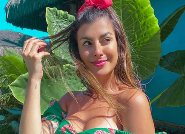 Nah Cardoso posta look todo Barbiezinha e brinca: “Maquiagem ok”
