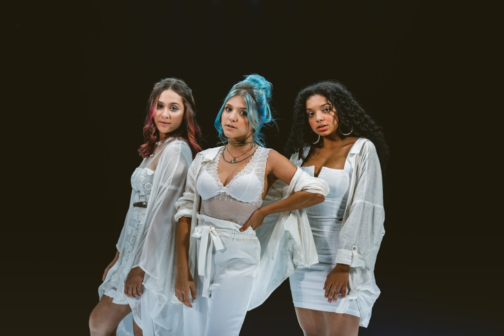 BFF Girls surpreendem fãs no clipe de Timidez